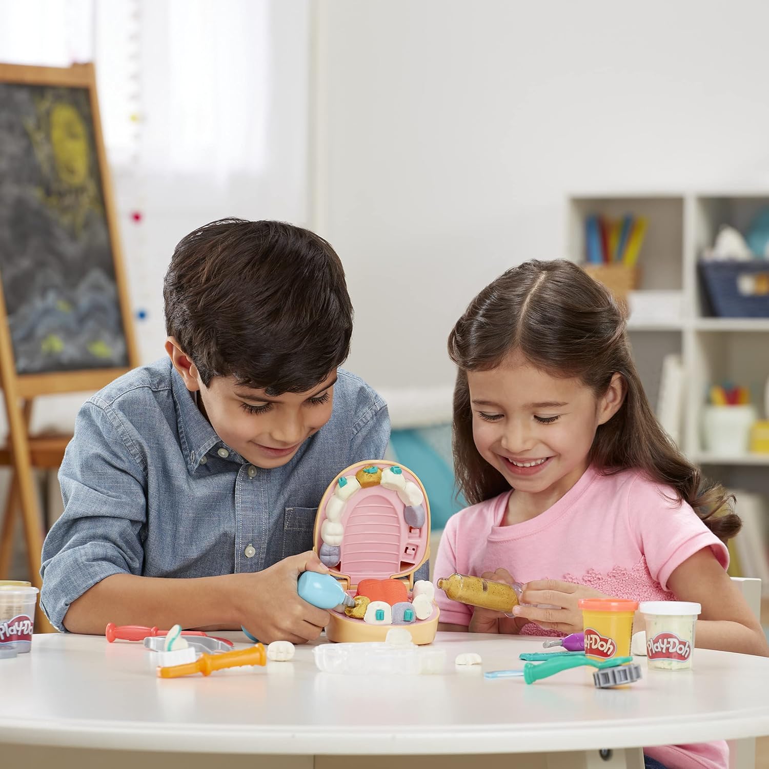 Play-Doh Drill 'n Fill Dentist - Pretend Play Dental Set for Kids 3+ 11