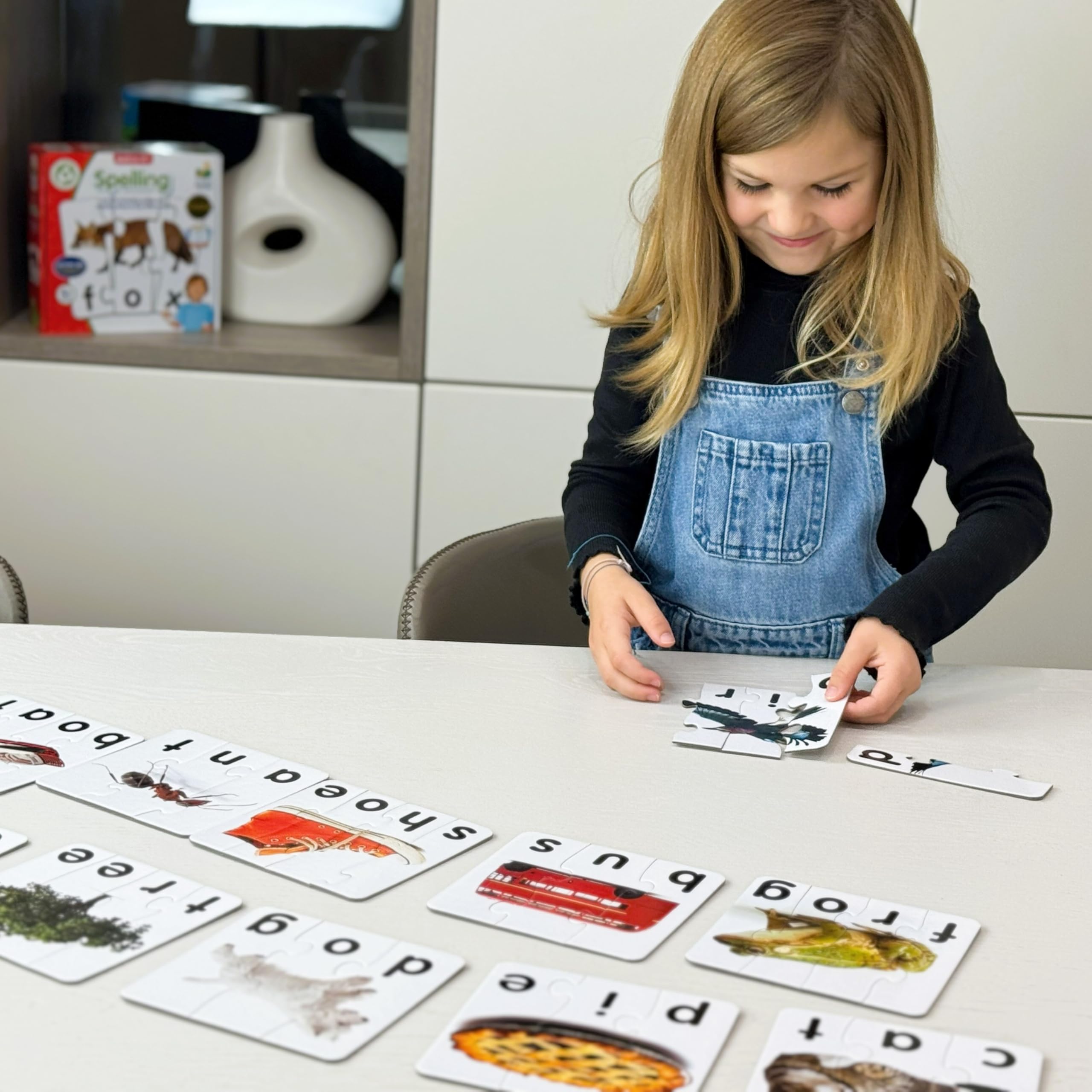 The Learning Journey Match It! Spelling Puzzle Set - Educational Word-Building Learning Game for Kids Ages 4-7 9