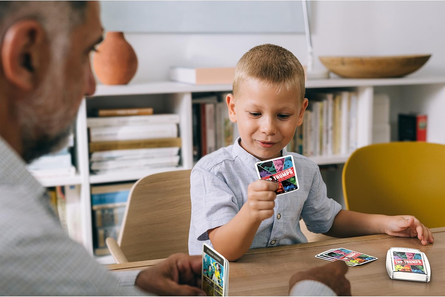 Top Trumps The Guide to Anime Movies Card Game English Edition 13