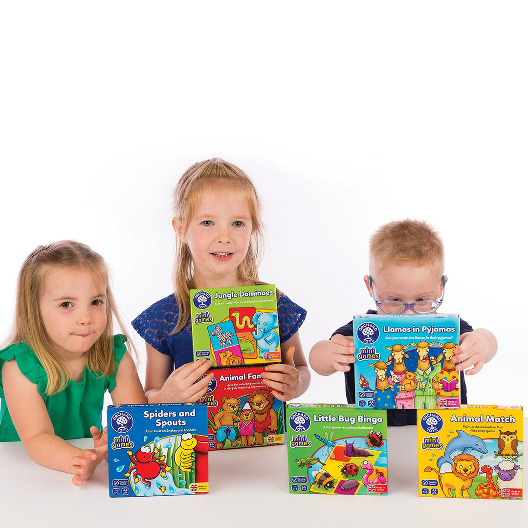 Orchard Toys Little Bug Bingo Mini Game for Kids - Travel Size Matching Game