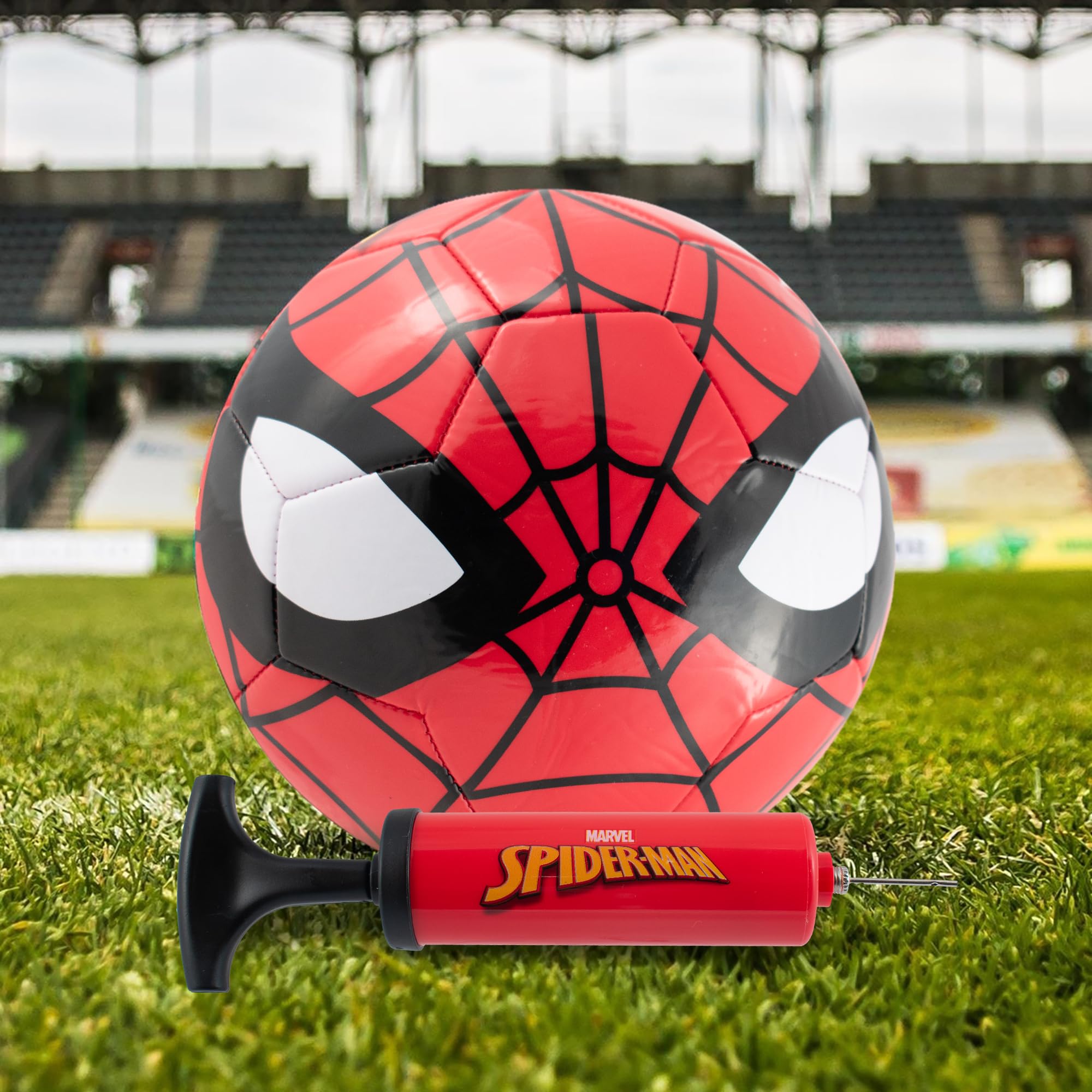 Hy-Pro Spiderman Football Gift Set - Size 3 Ball, Pump & Water Bottle 5