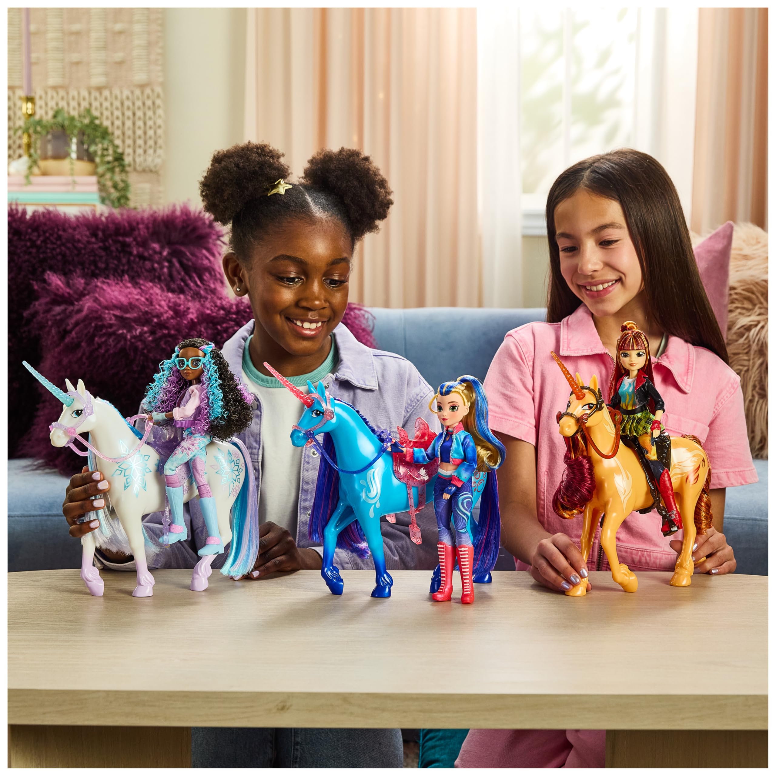 Unicorn Academy Layla Doll - 9.5 Inch Fashion Doll with 5 Accessories & Sparklebook | Ages 4+ 8