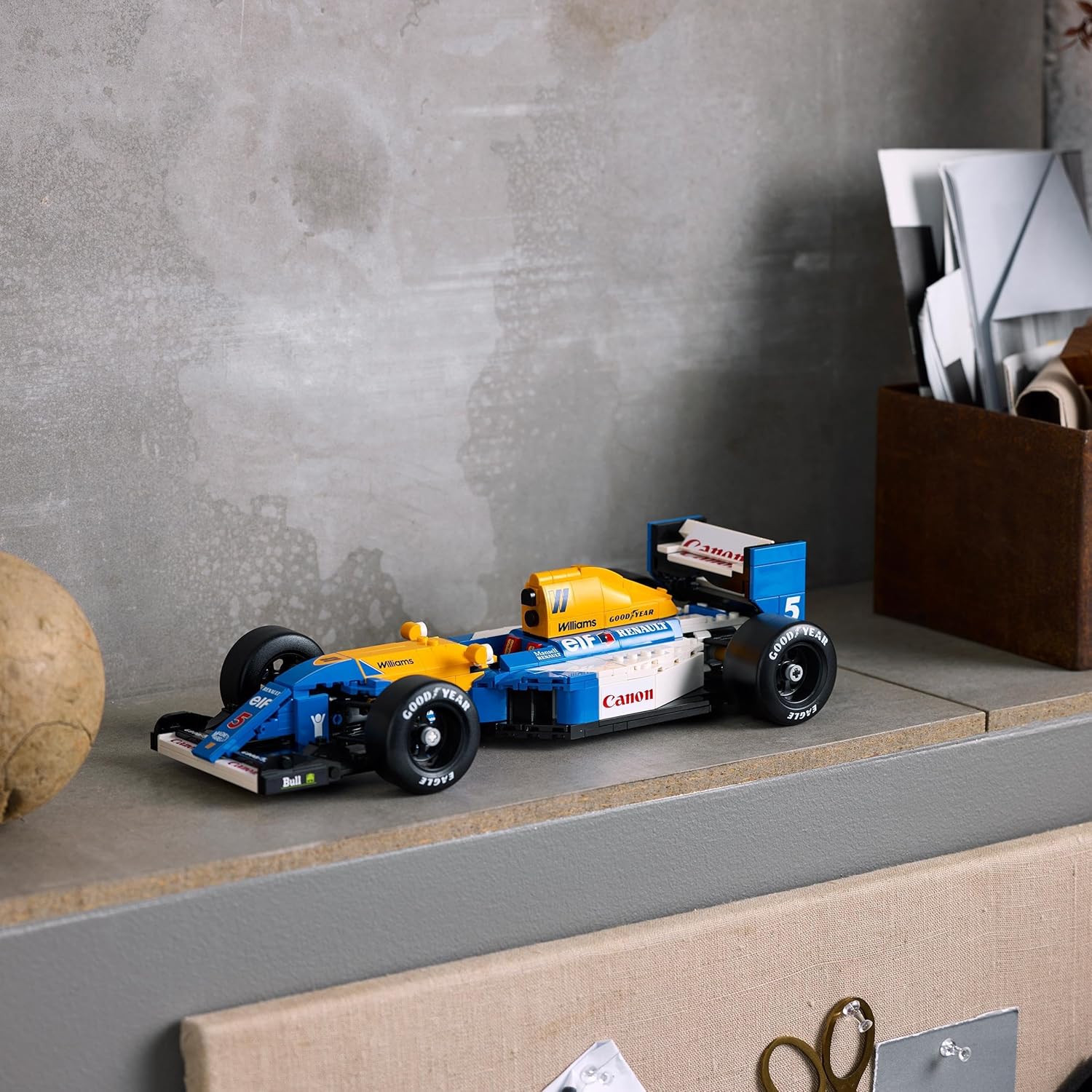 LEGO Icons Williams Racing FW14B & Nigel Mansell F1 Car Model Set - 799-Piece Building Kit for Adults 17