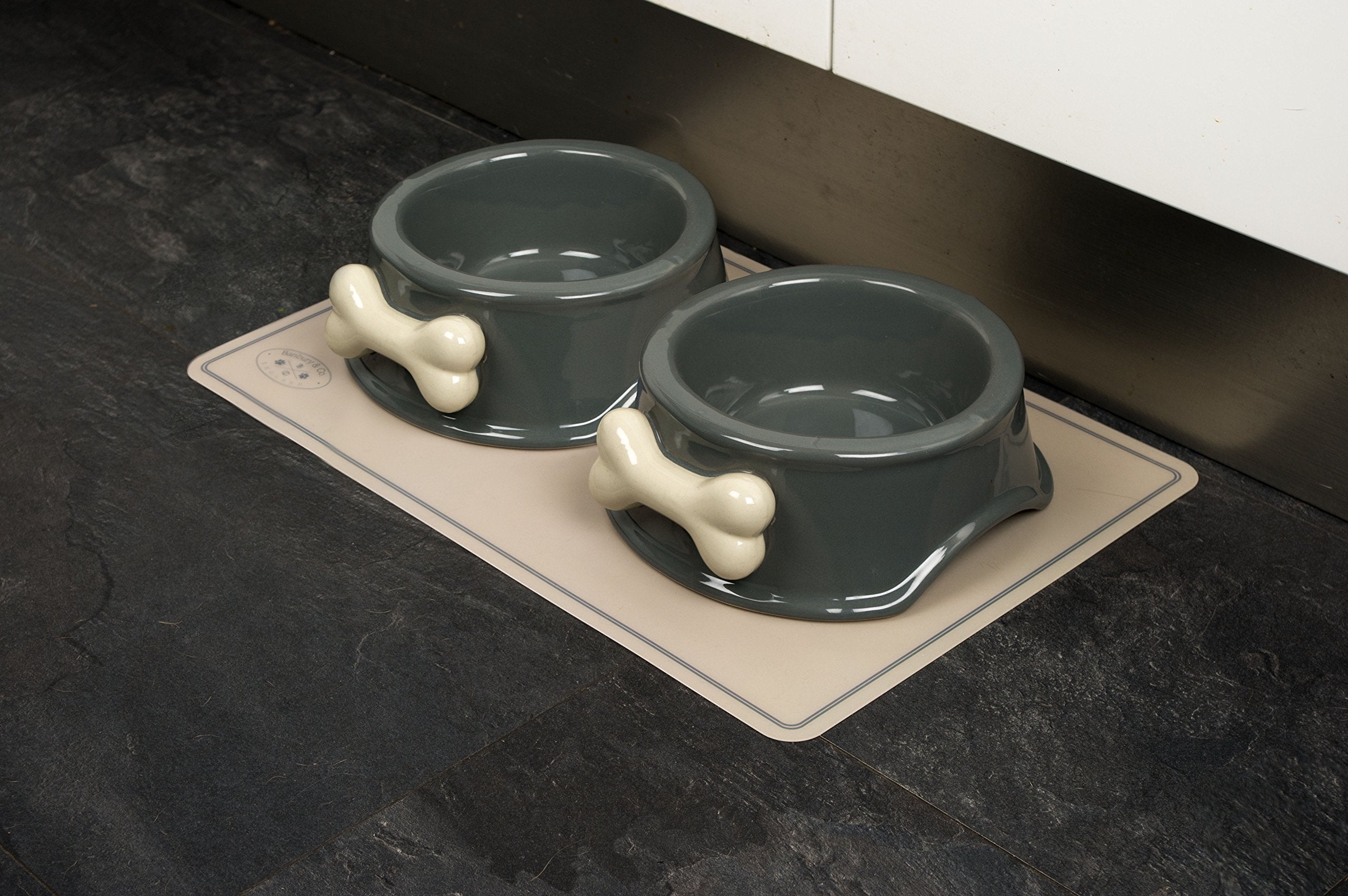 Banbury & Co Luxury Dog Feeding Mat - Non-Slip Base, Easy Clean | 45 x 30 cm 2