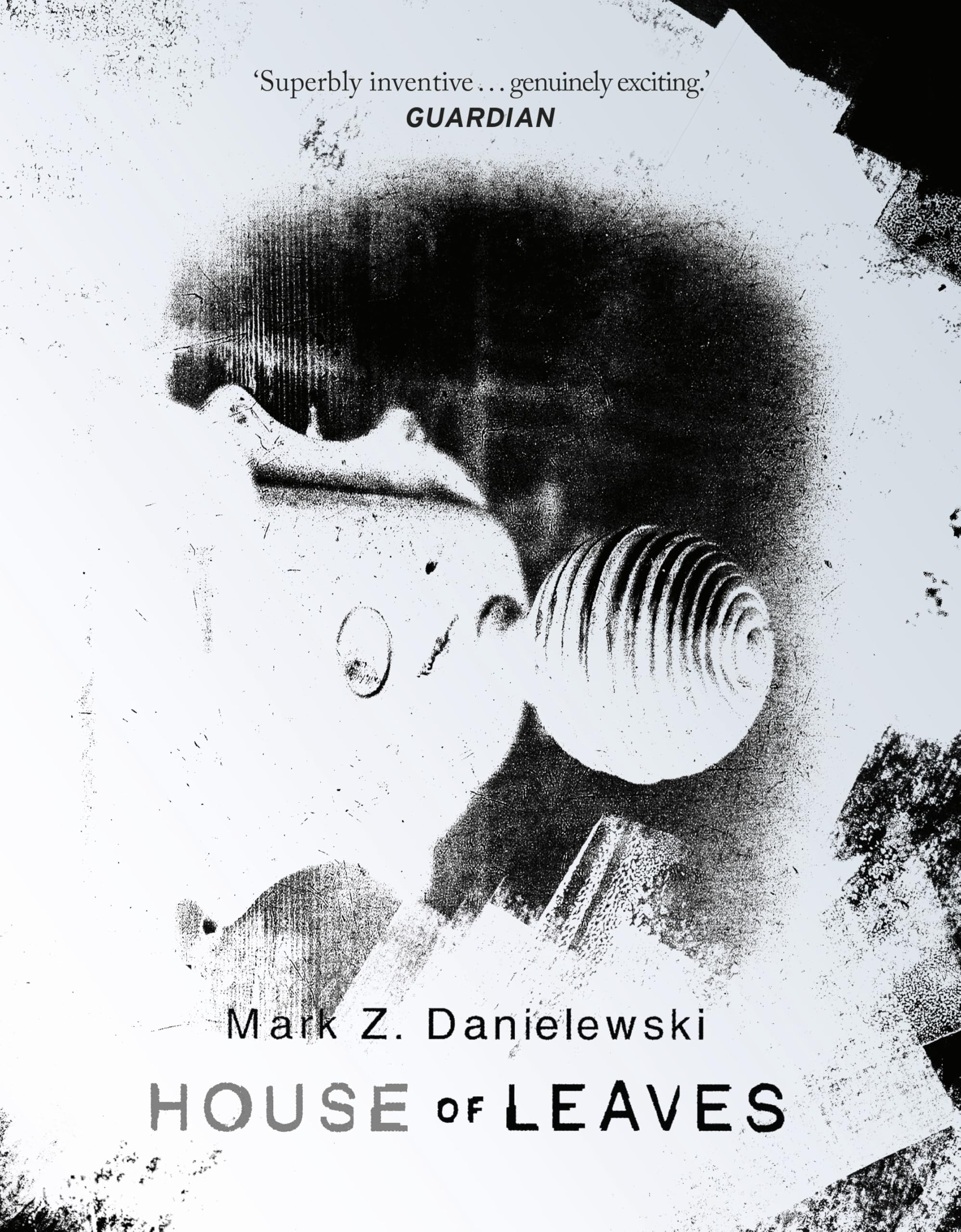 House Of Leaves by Mark Z Danielewski - Cult Classic Contemporary Horror | Hardcover