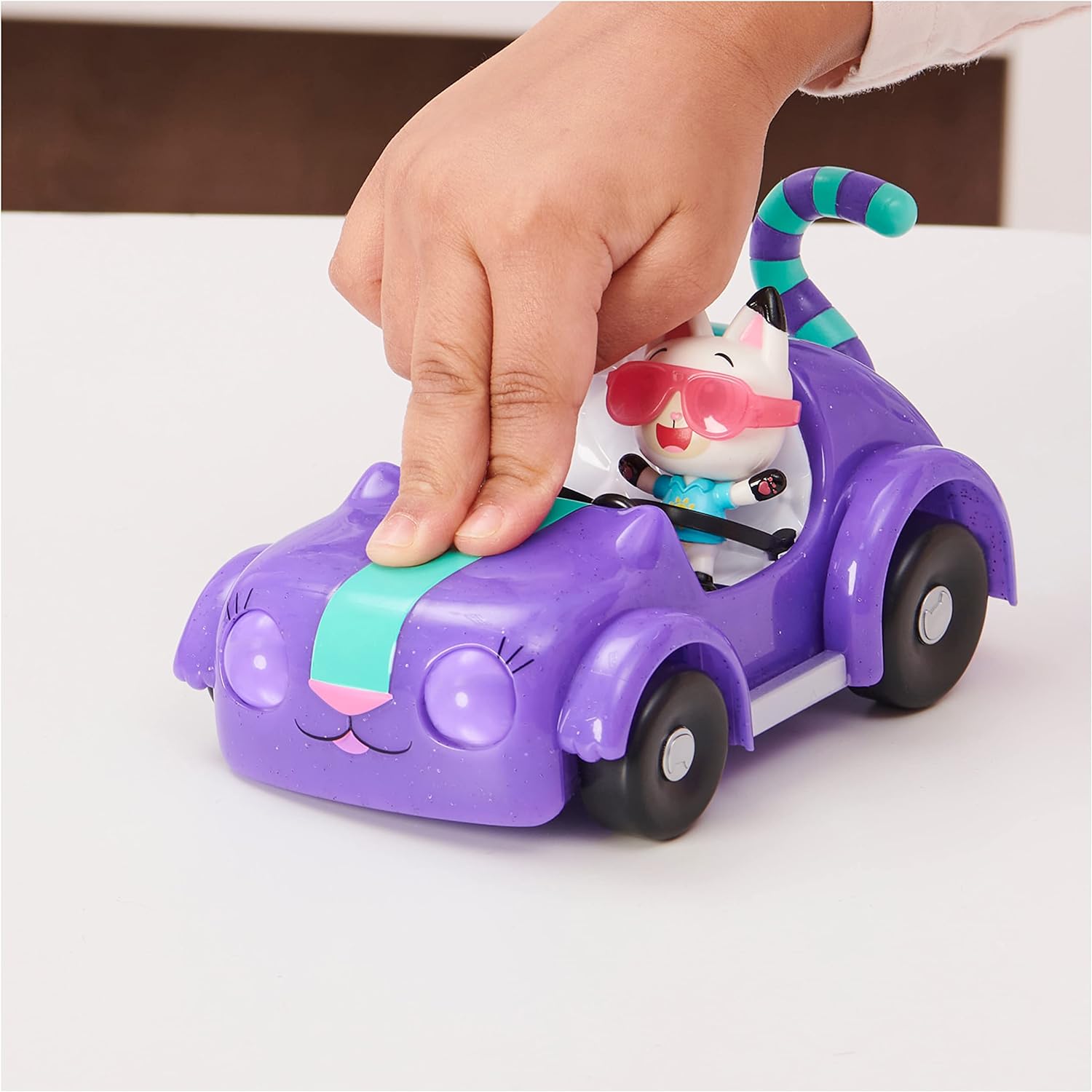 Gabby’s Dollhouse Carlita & Pandy Paws Picnic Set - Interactive Vehicle Playset for Ages 3+ 7